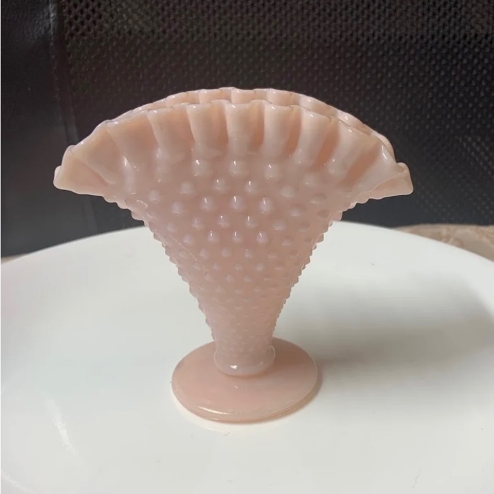 Vintage Fenton pink milk glass hobnail fan